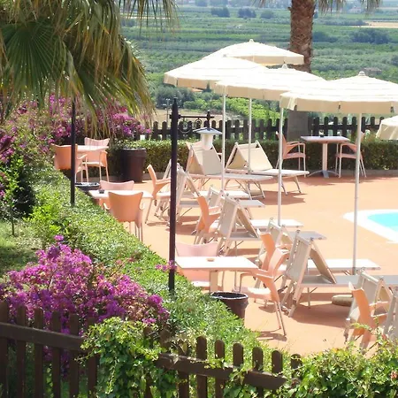 Tenuta Colle Degli Ulivi 호텔 시바리